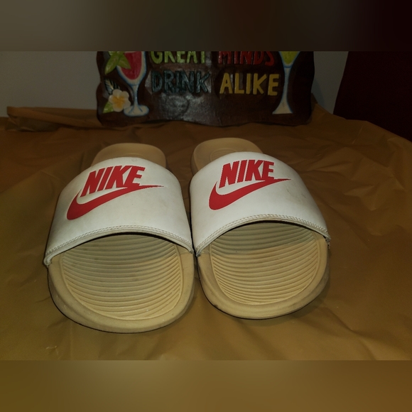 Cloud nike shoes - Picture 2 of 5